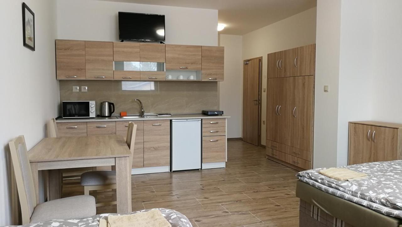 Apartmanove Ubytovanie Vkf Volkovce Luaran gambar