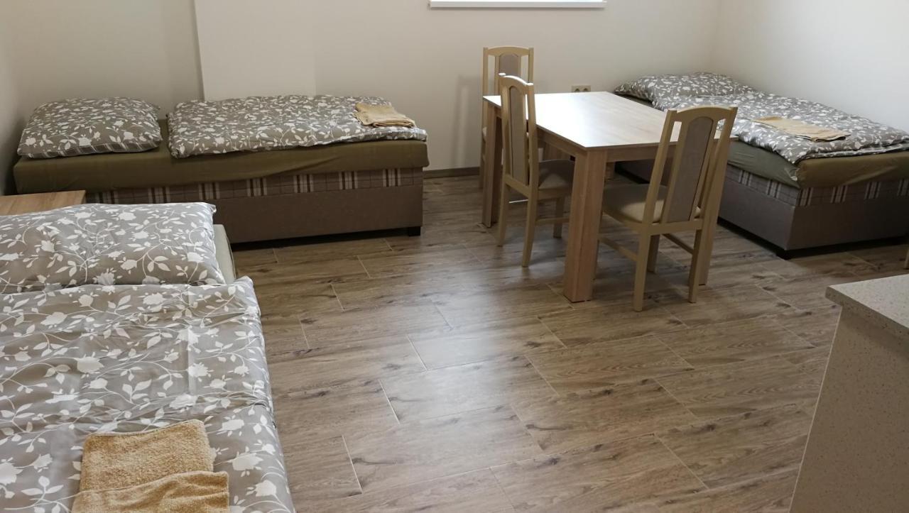 Apartmanove Ubytovanie Vkf Volkovce Luaran gambar